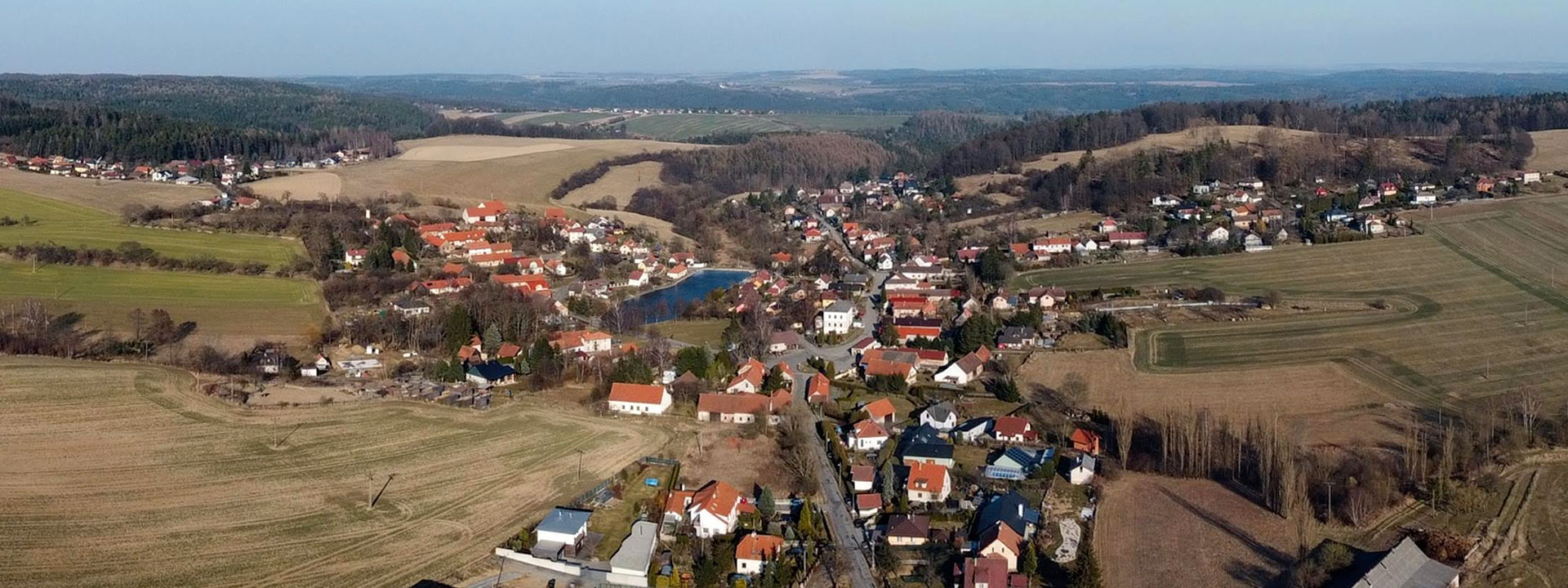 Obec Zvánovice - fotografie z drona